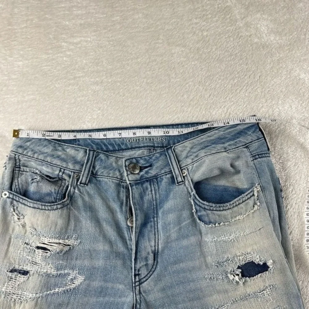 American Eagle Tomgirl Jeans Womens 8 Blue Button Fly‎ Distressed Patched Denim